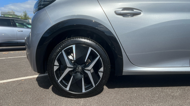 Peugeot 208 1.2 PureTech 100 GT 5dr Petrol Hatchback